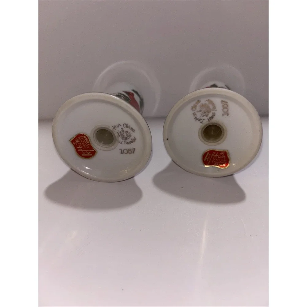 Lefton Cardinals W/Gold, Trim, Vintage Salt & Pepper Shakers
